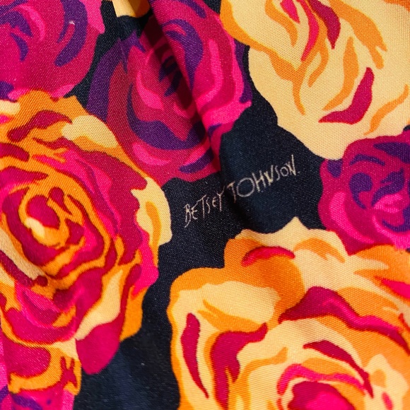 Betsey Johnson bright pink floral purse - Picture 3 of 9